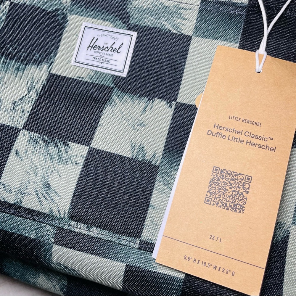 Herschel Classic Little Duffle Bag Checkered NWT - Picture 5 of 6